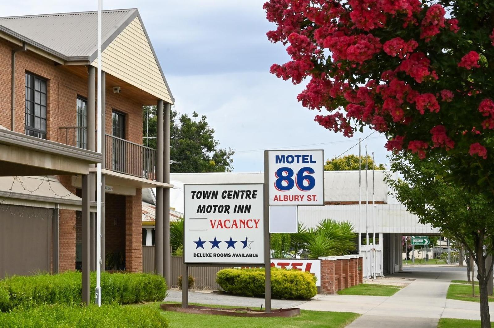 Holbrook Town Centre Motor Inn מראה חיצוני תמונה