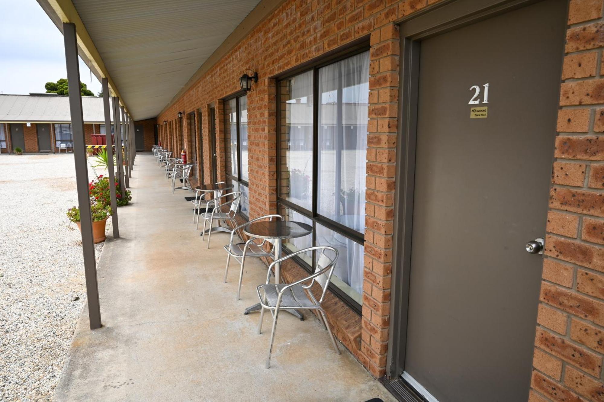 Holbrook Town Centre Motor Inn מראה חיצוני תמונה