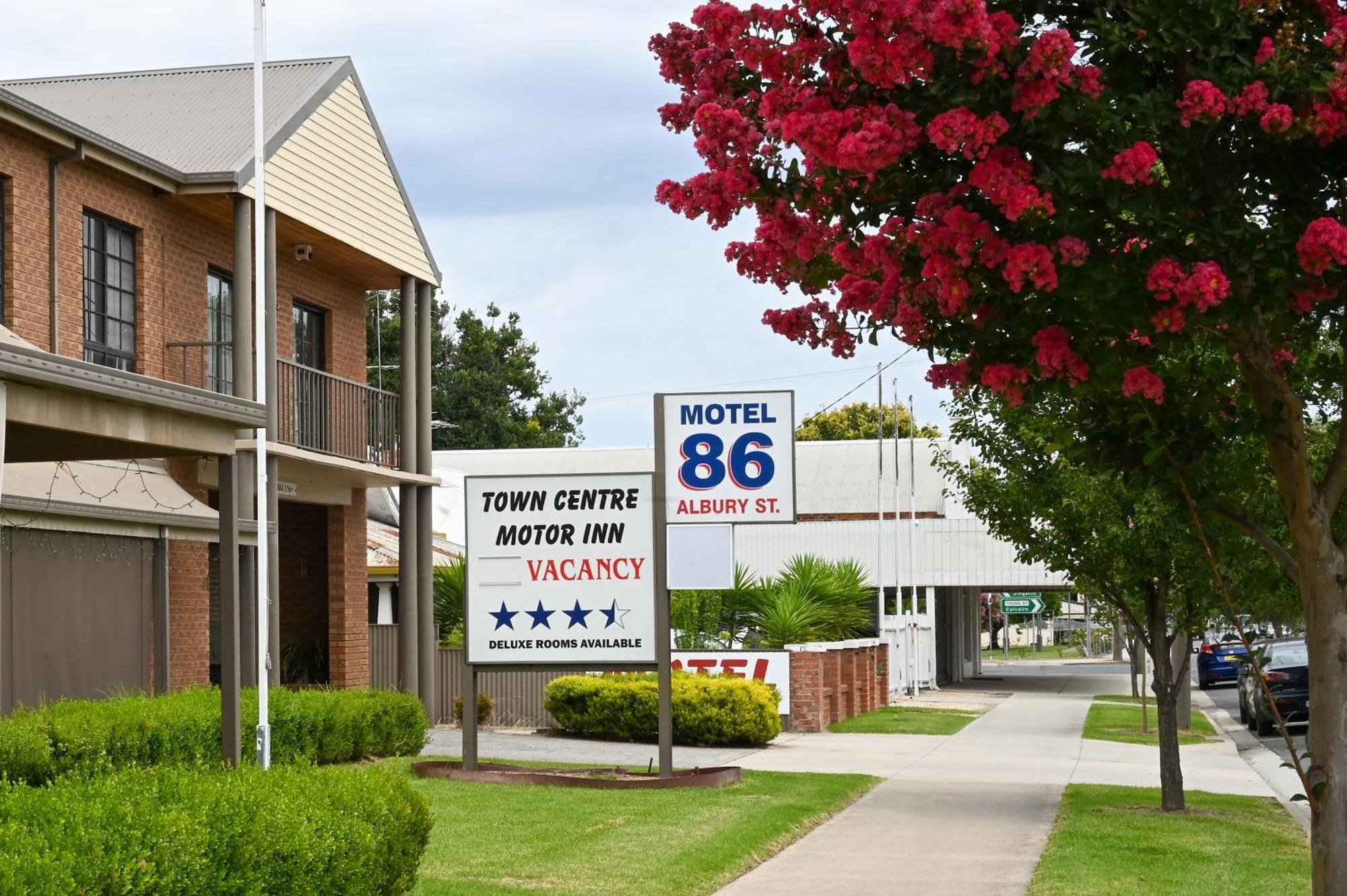 Holbrook Town Centre Motor Inn מראה חיצוני תמונה